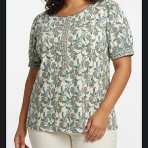 Max Studio new size 3X floral top,button pleated NWT